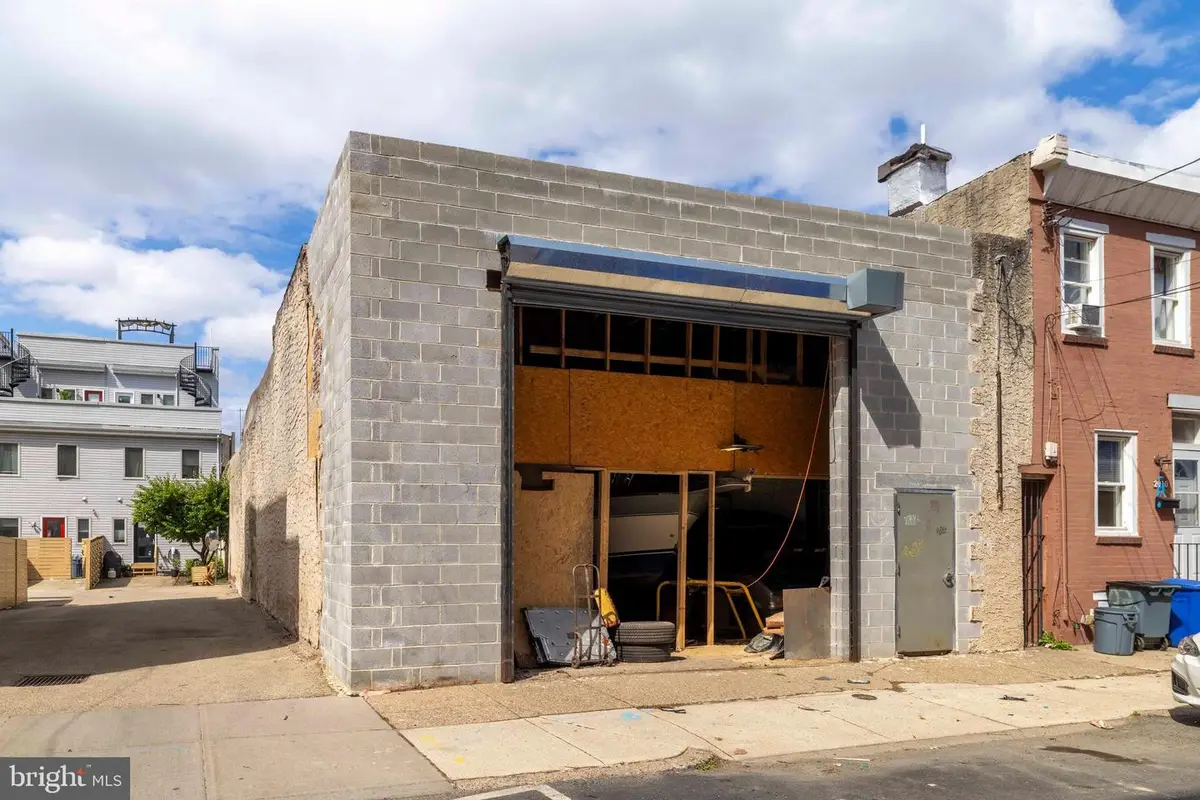 2009-11 E York St, Philadelphia, PA 19125 - #1
