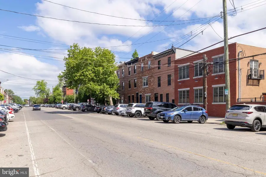 2360 E York St, Philadelphia, PA 19125 - #3