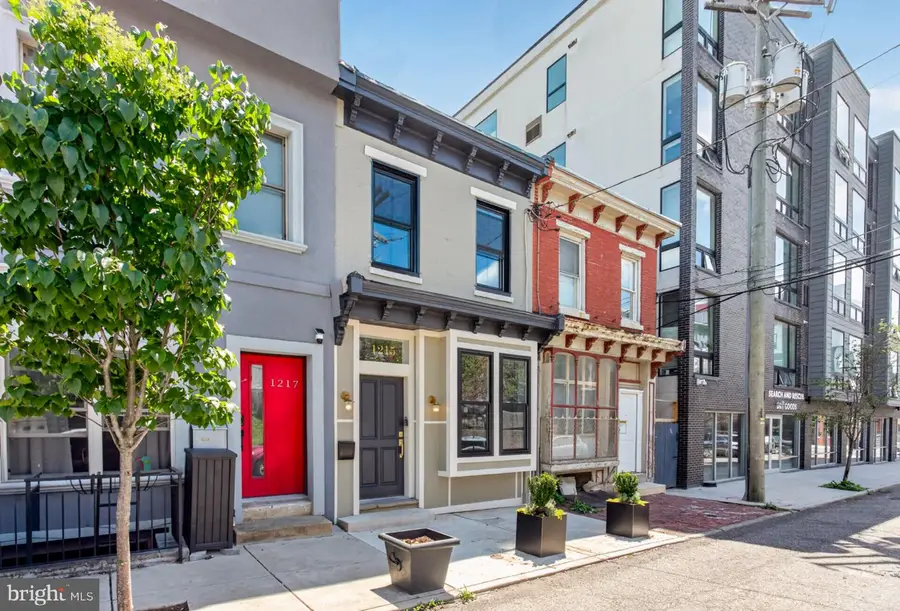 1215 N Lecount St, Philadelphia, PA 19121 - #2