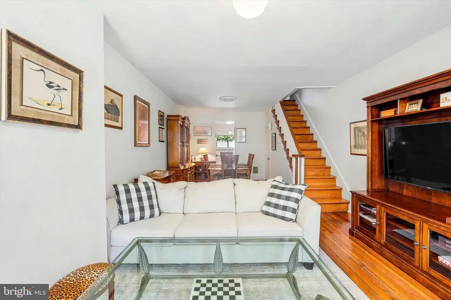 227 Watkins St, Philadelphia, PA 19148 - #2