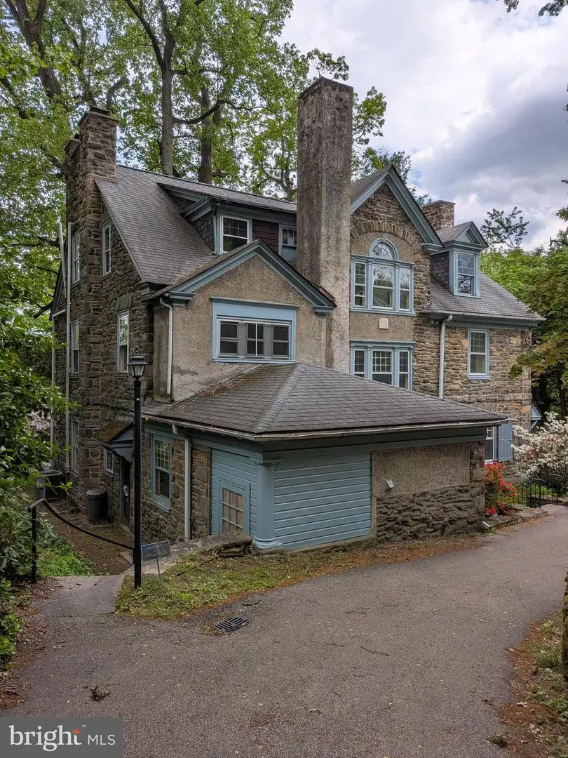 601 W Hortter St, Philadelphia, PA 19119 - #1
