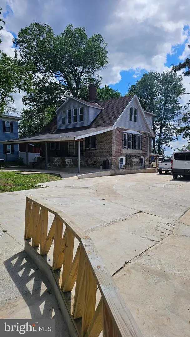 4124 Longshore Ave, Philadelphia, PA 19135 - #1