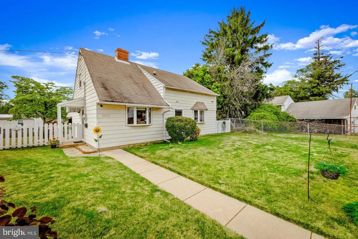 3204 Holyoke Rd, Philadelphia, PA 19114 - #1