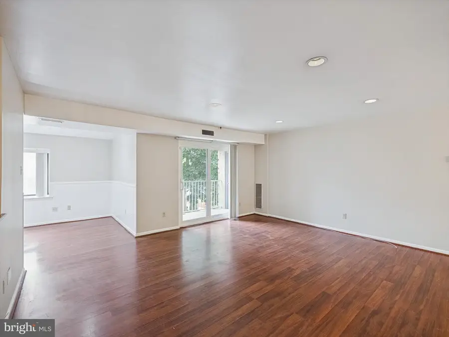 3204 Delaire Landing Rd #3204, Philadelphia, PA 19114 - #3