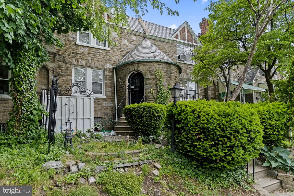 6023 N 13th St, Philadelphia, PA 19141 - #1