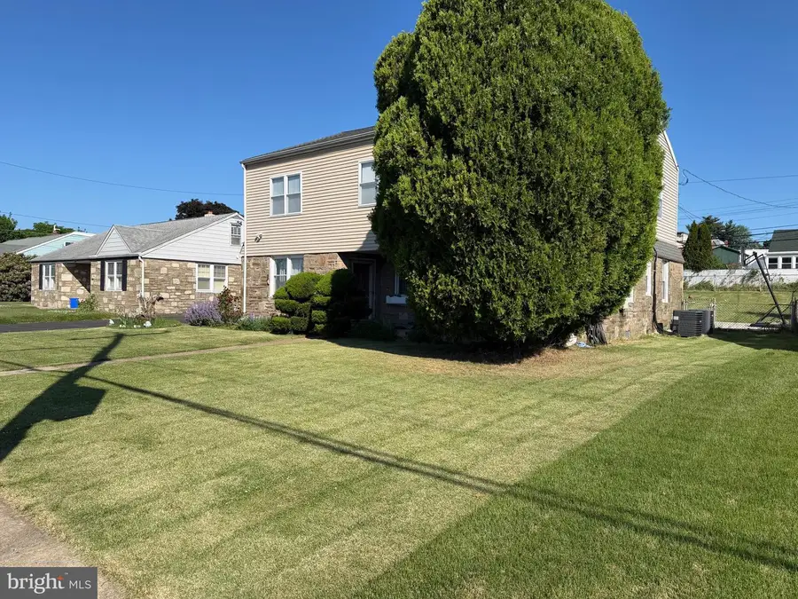 9966 Verree Rd, Philadelphia, PA 19115 - #2