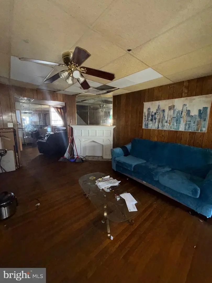 1806 72nd Ave, Philadelphia, PA 19126 - #3