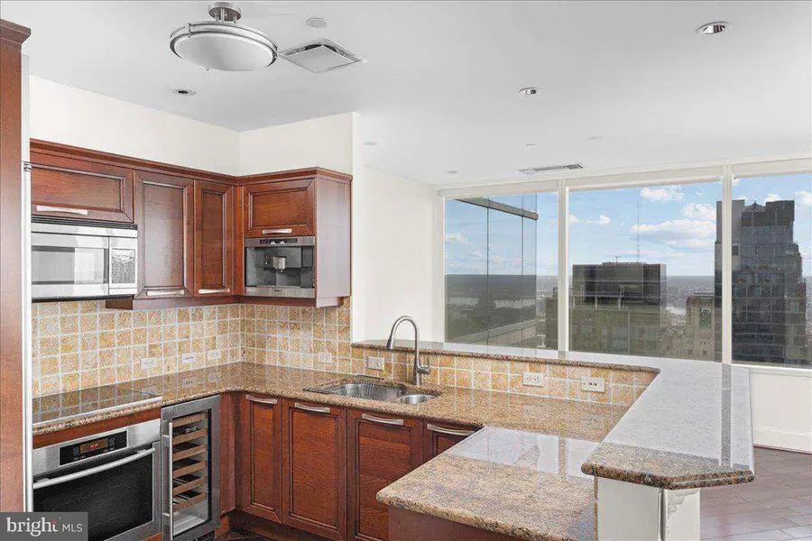 50 S 16th St #4010, Philadelphia, PA 19102 - #3