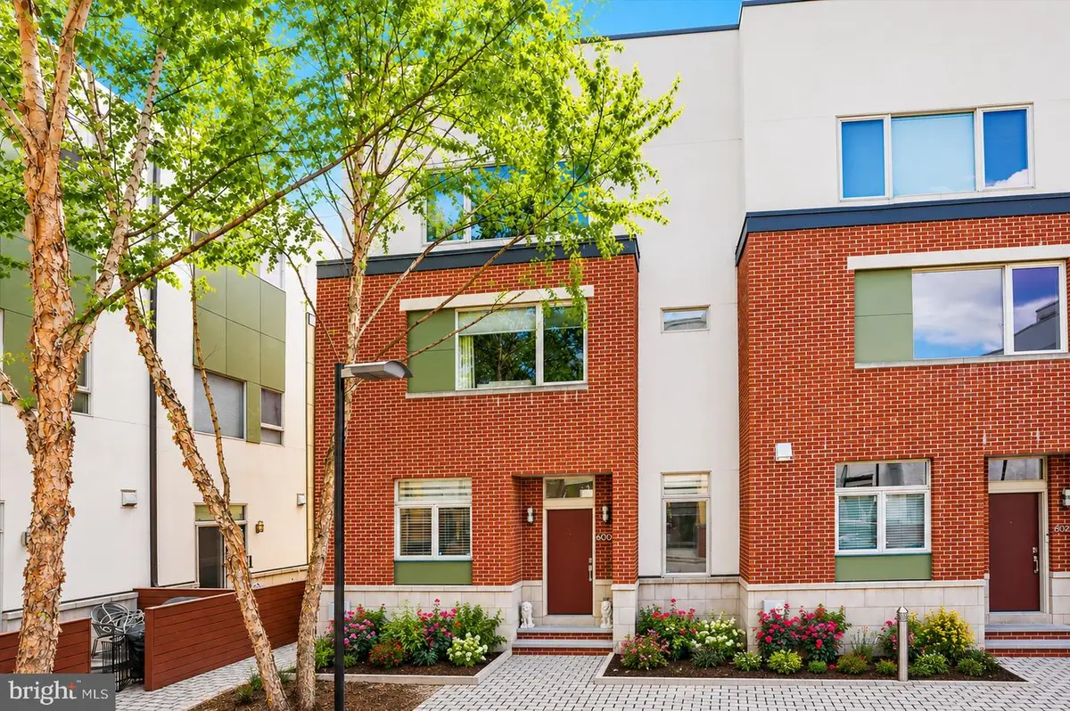 800 Montrose St #a, Philadelphia, PA 19147 - #1