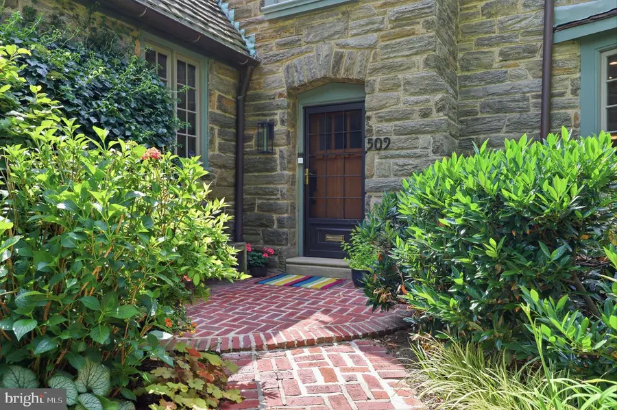 509 E Roumfort Rd, Philadelphia, PA 19119 - #2