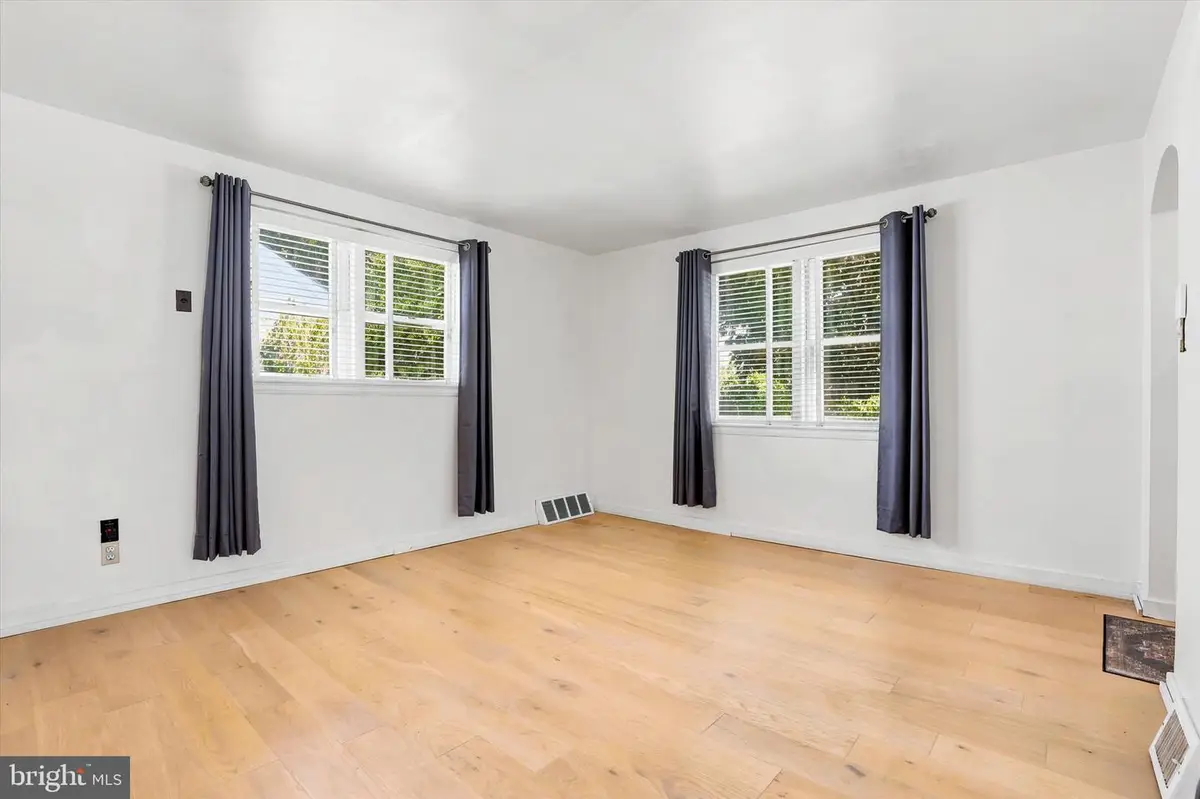 3112 Fordham Rd, Philadelphia, PA 19114 - #1