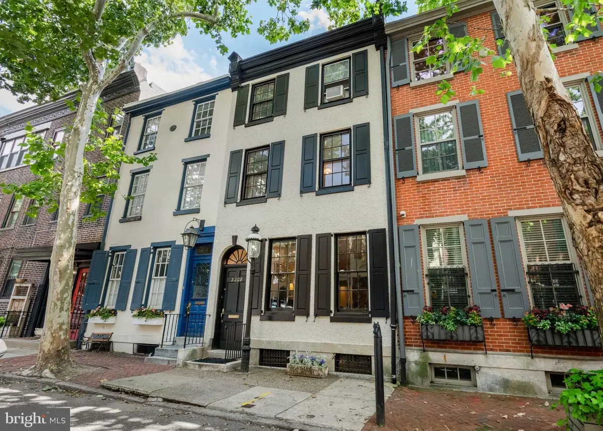 2208 Rittenhouse Sq, Philadelphia, PA 19103 - #1