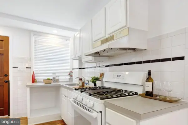 1036 Montrose St, PHILADELPHIA, PA 19147