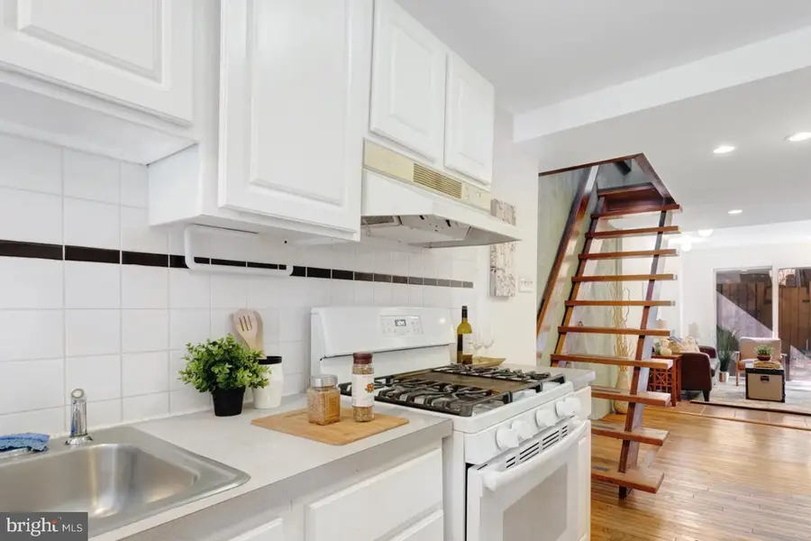 1036 Montrose St, Philadelphia, PA 19147 - #2
