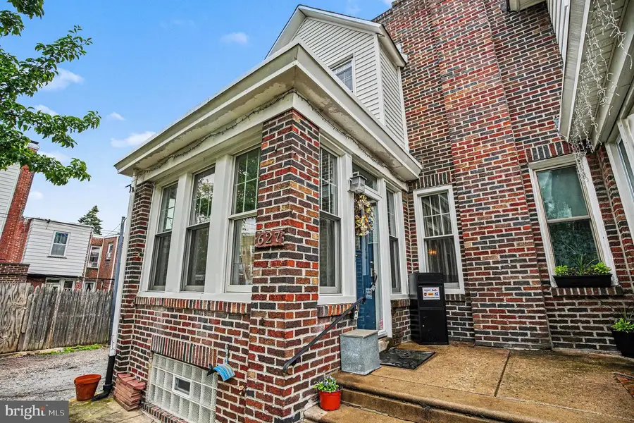 627 Roxborough Ave, Philadelphia, PA 19128 - #3