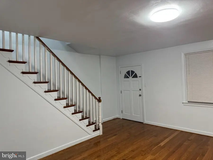 1109 Fanshawe St, Philadelphia, PA 19111 - #2