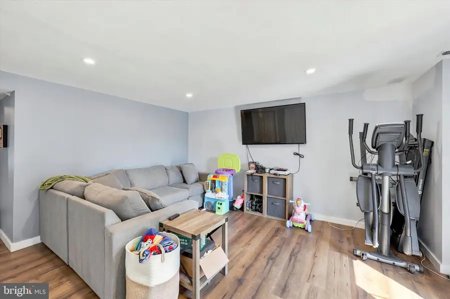3746 S Hereford Ln, Philadelphia, PA 19114 - #3