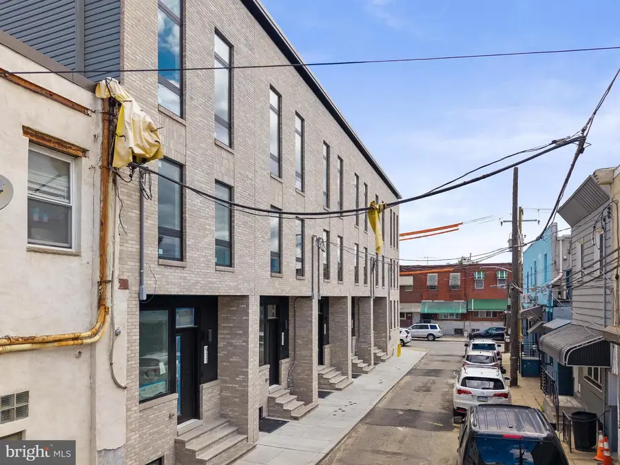 911 Emily St, Philadelphia, PA 19148 - #2