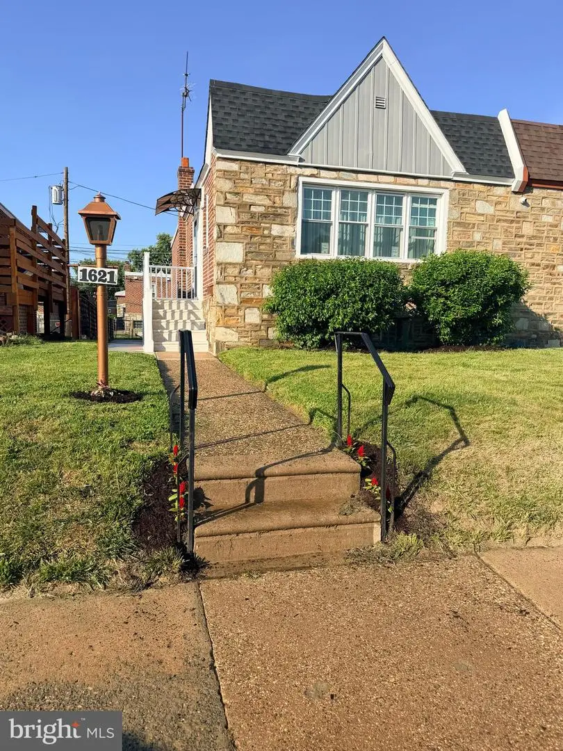 1621 Strahle St, Philadelphia, PA 19152 - #1