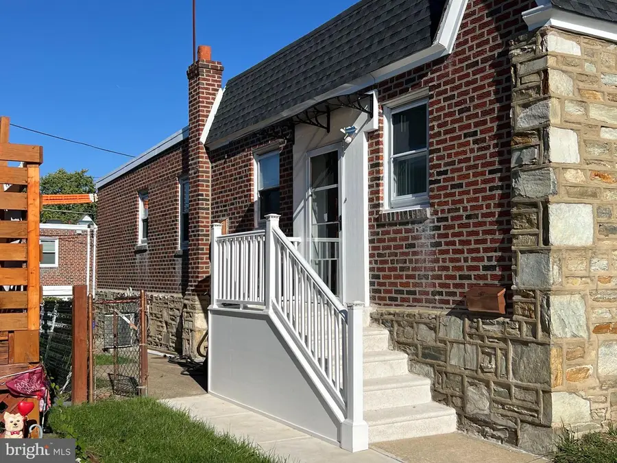 1621 Strahle St, Philadelphia, PA 19152 - #3
