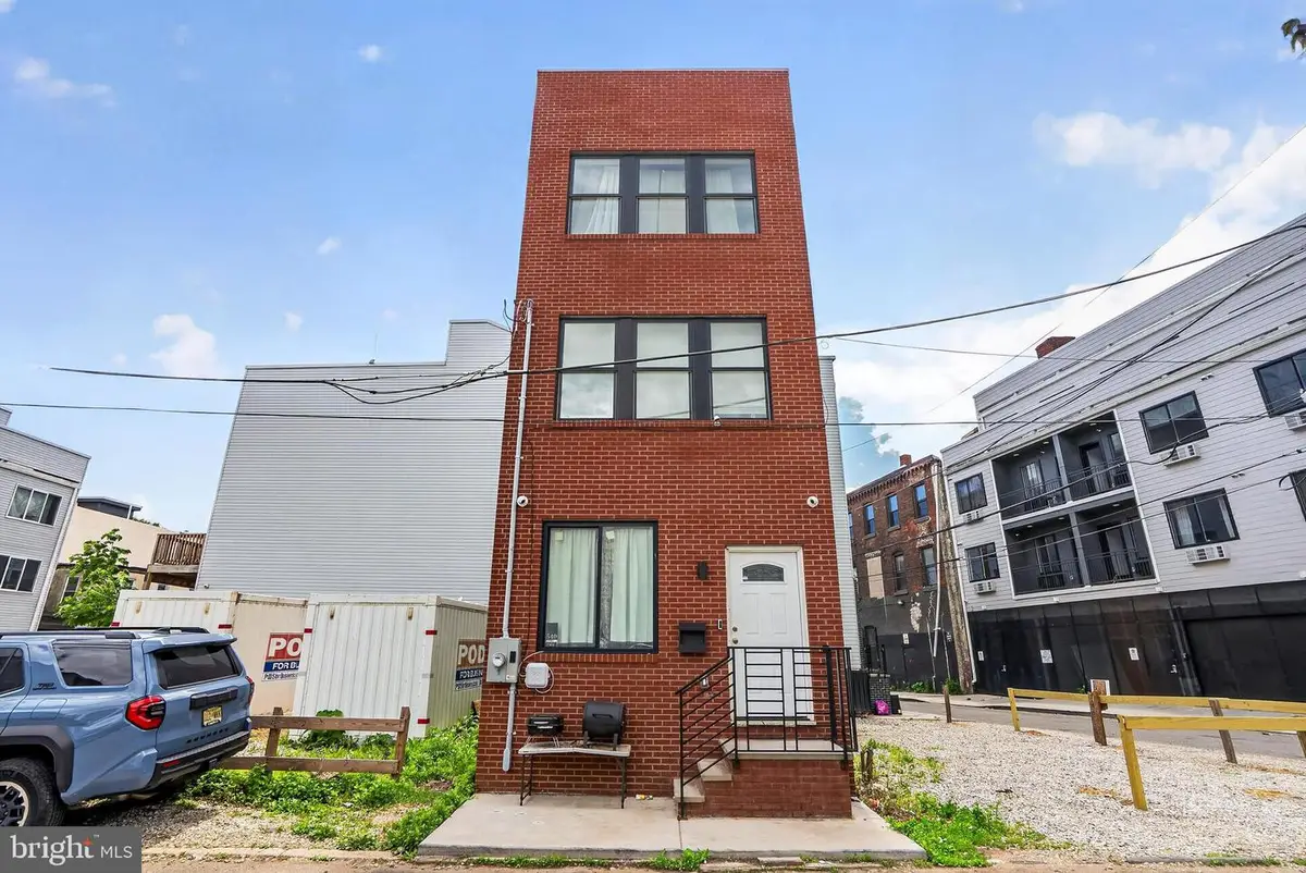 540 Edgley St, Philadelphia, PA 19122 - #1