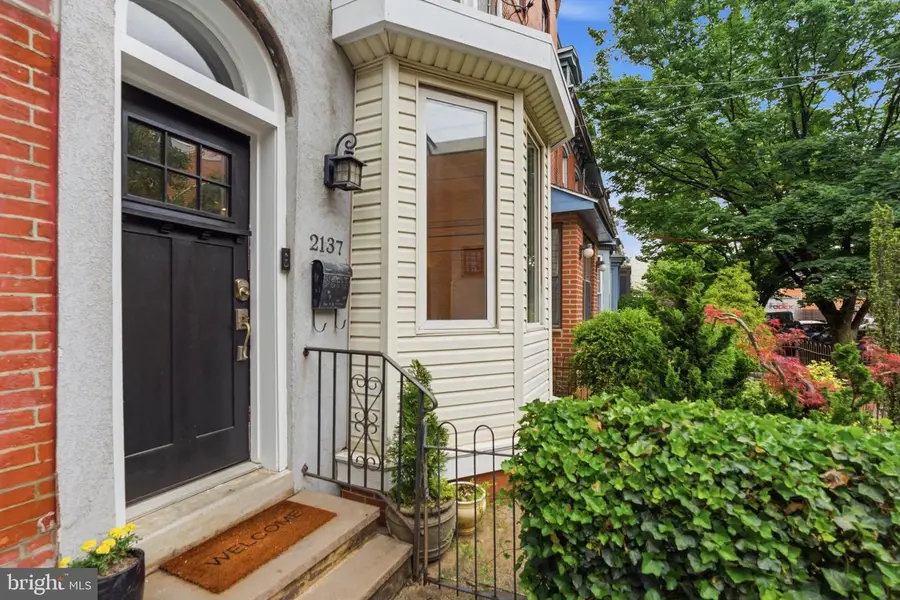 2137 Bainbridge St, Philadelphia, PA 19146 - #3