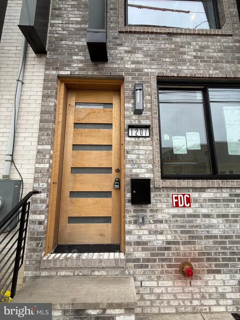 1207 S 26th St, Philadelphia, PA 19146 - #3