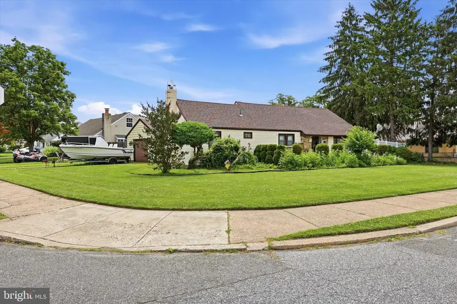 897-00 Pine Hill Rd, Philadelphia, PA 19115 - #2