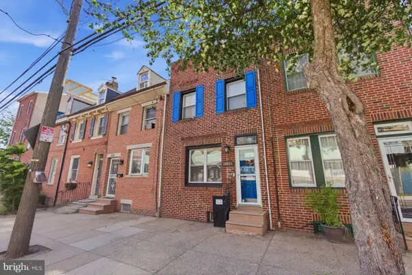 1102-1/2 S Front St, PHILADELPHIA, PA 19147