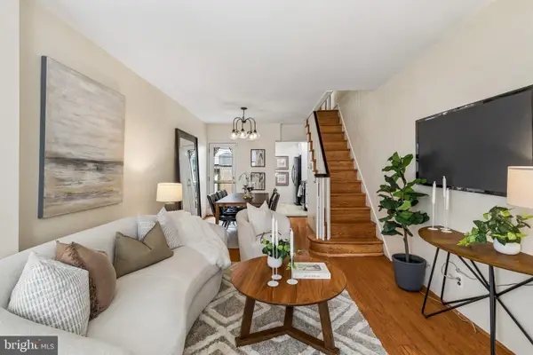 2438 Meredith St, PHILADELPHIA, PA 19130