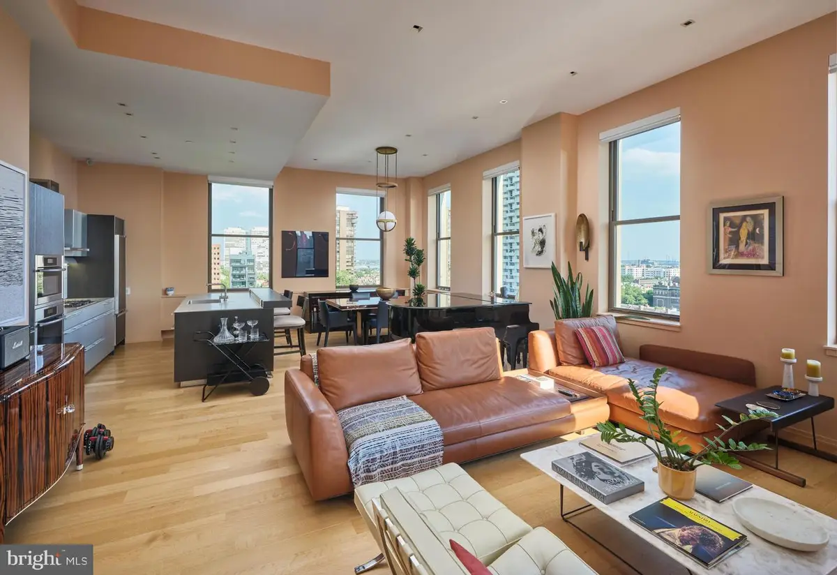 210 W Washington Sq #8se, Philadelphia, PA 19106 - #1