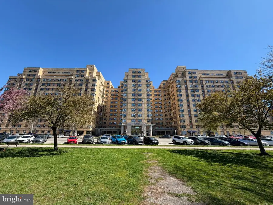 2601-00 Pennsylvania Ave #652, Philadelphia, PA 19130 - #2