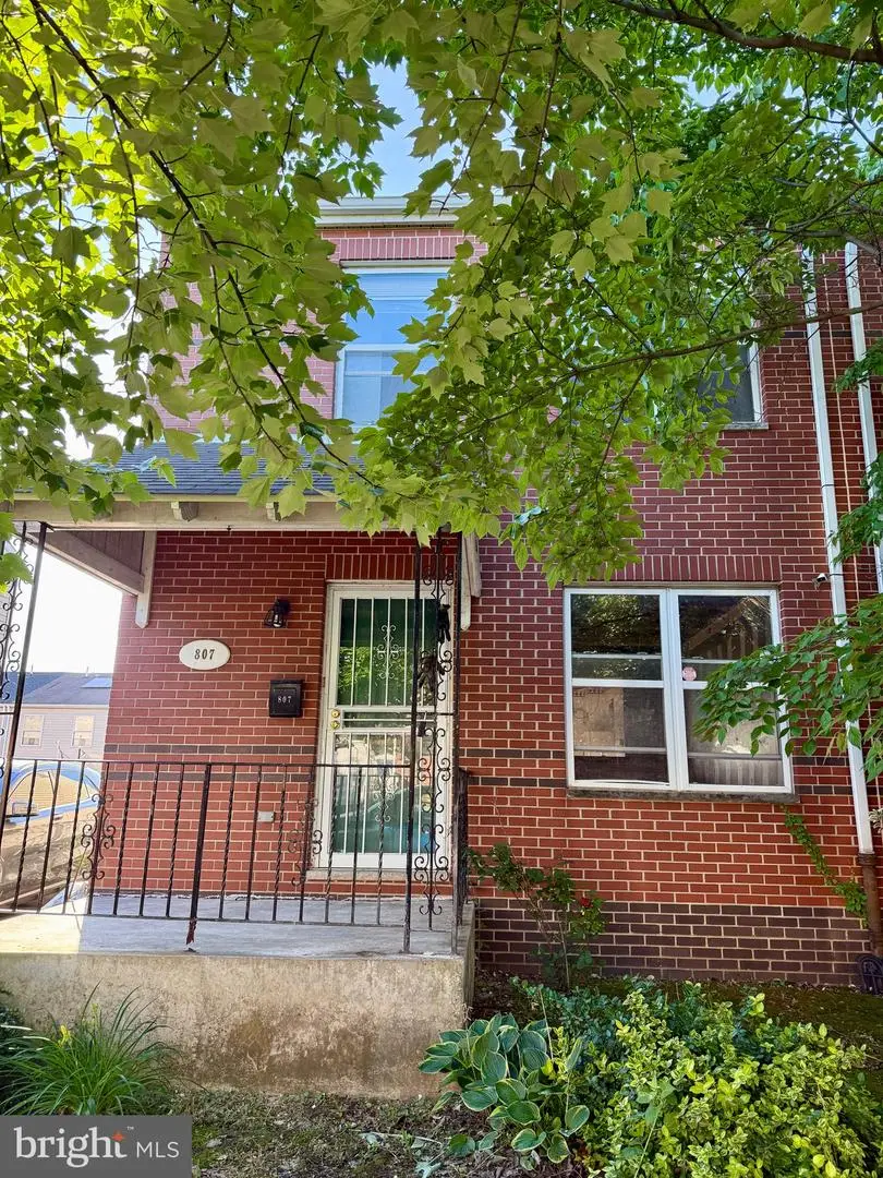807 N 13th St, Philadelphia, PA 19123 - #2