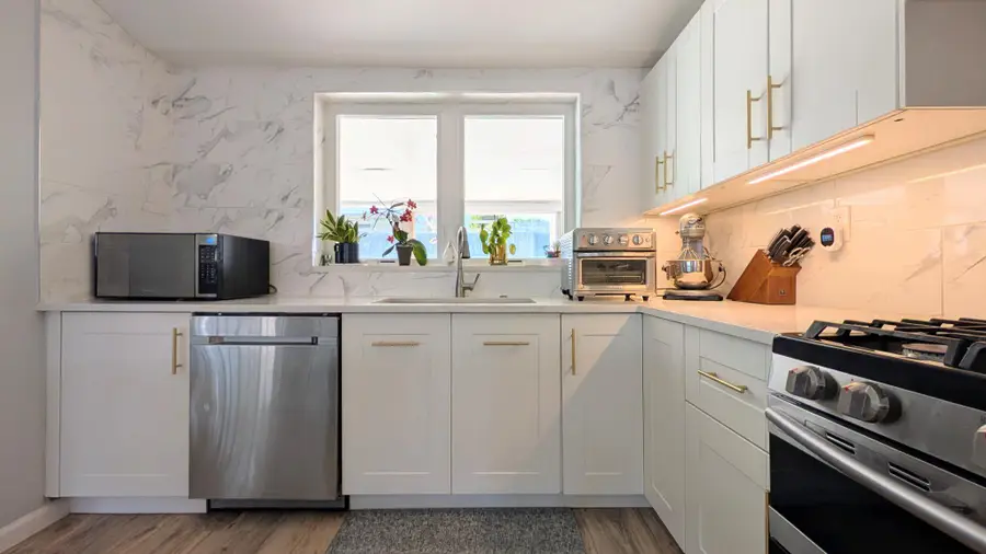 625 Renz St, Philadelphia, PA 19128 - #3