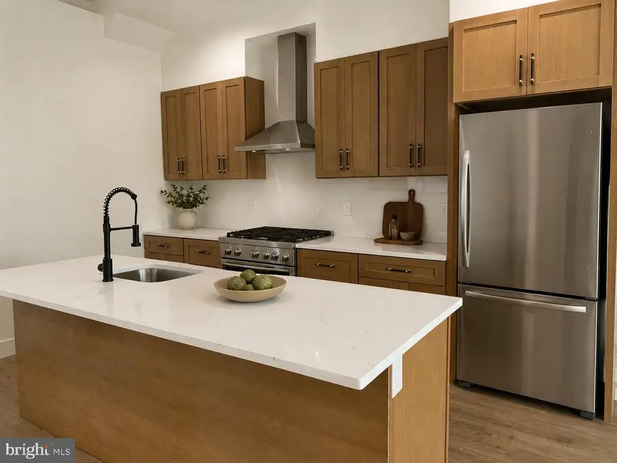 330 Carson St, Philadelphia, PA 19128 - #2