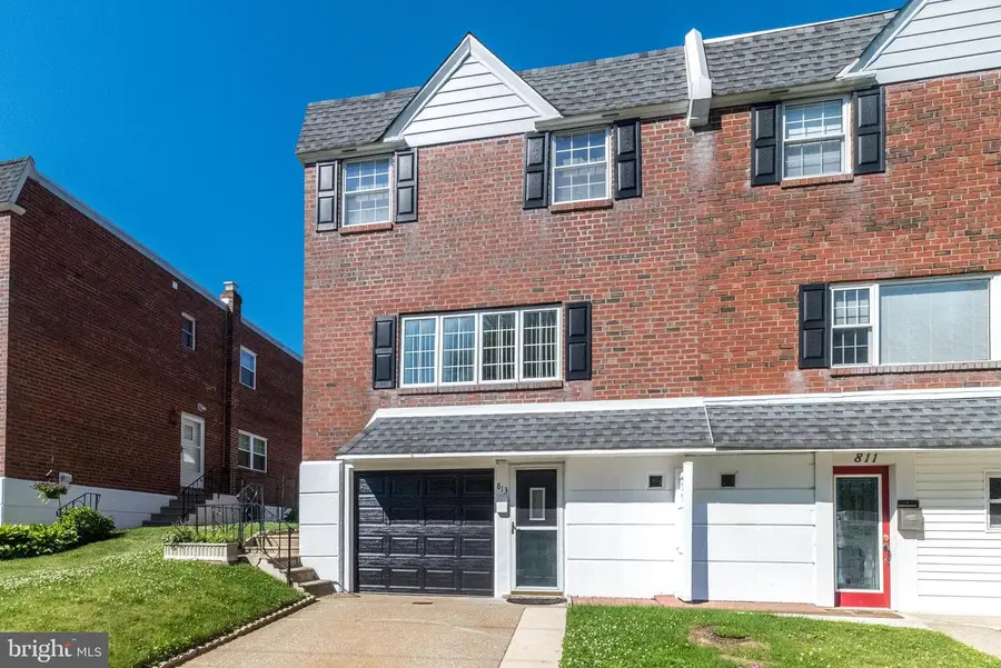 813 Green Valley Dr, Philadelphia, PA 19128 - #2