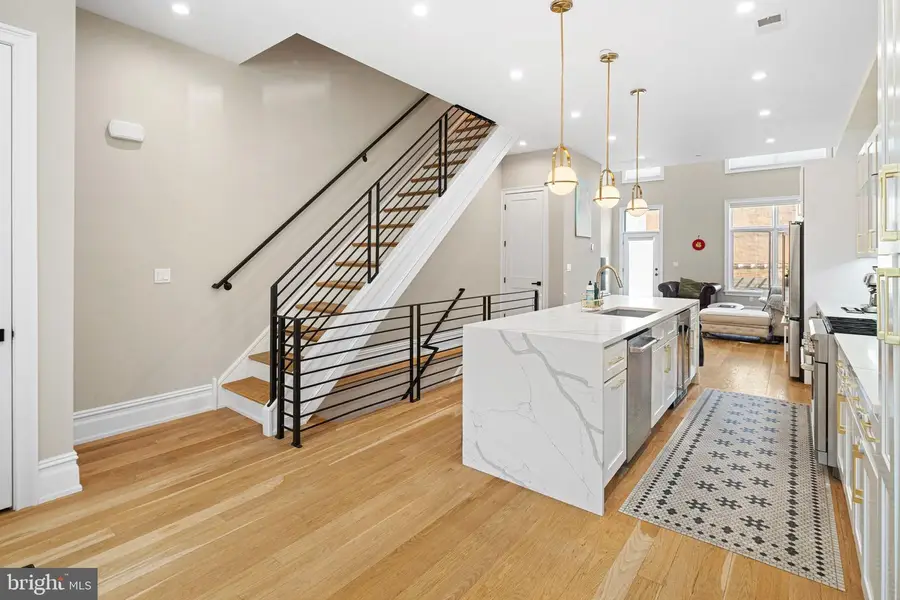 2525 Brown St, Philadelphia, PA 19130 - #2