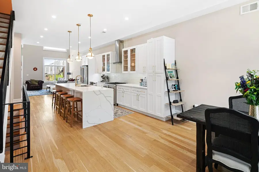 2525 Brown St, Philadelphia, PA 19130 - #3