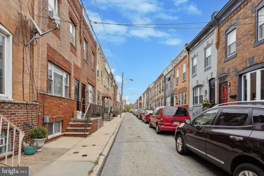 1833 Daly St, Philadelphia, PA 19145 - #3