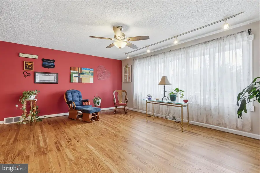 2742 Mower St, Philadelphia, PA 19152 - #3