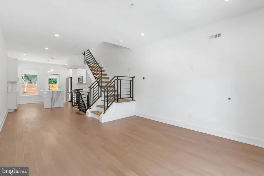 616 Dudley St, Philadelphia, PA 19148 - #3