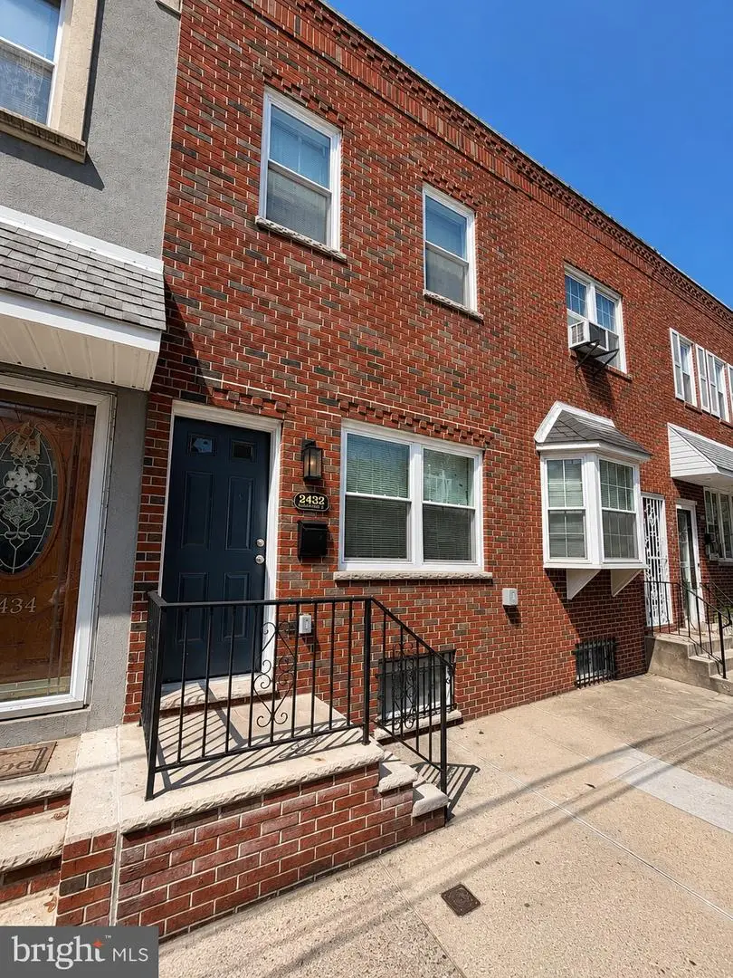 2432 E Clearfield St, Philadelphia, PA 19134 - #1