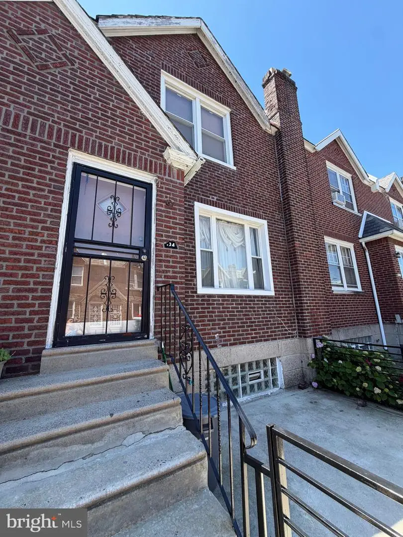 134 Widener St, Philadelphia, PA 19120 - #2