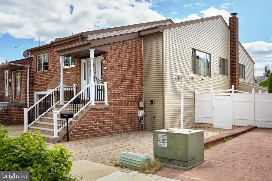 862 Hendrix St, Philadelphia, PA 19116 - #2
