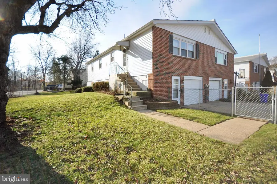 15155 Milford St, Philadelphia, PA 19116 - #2