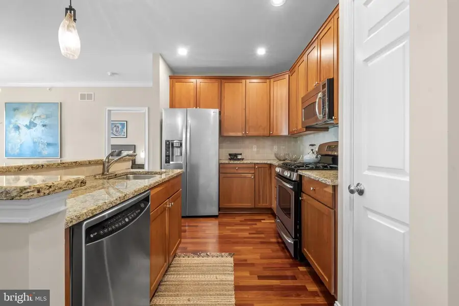 500 Admirals Way #402, Philadelphia, PA 19146 - #3