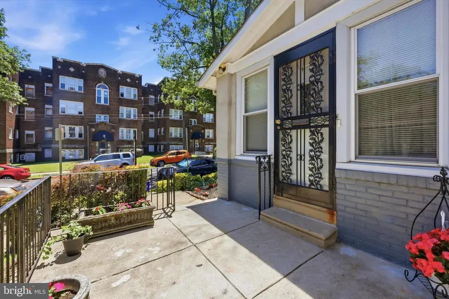 6113 Nassau Rd, Philadelphia, PA 19151 - #2