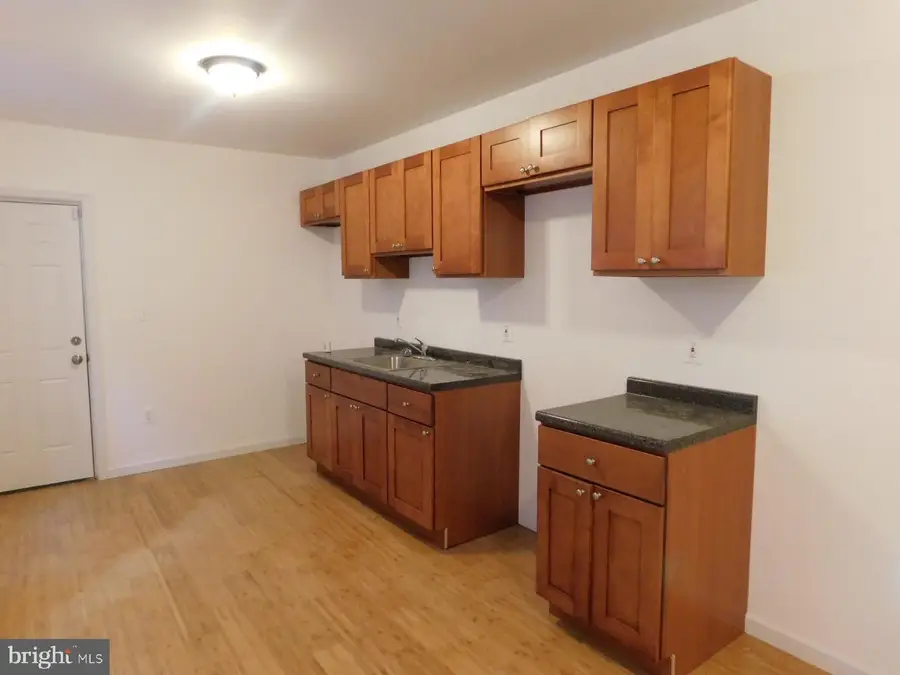 741 N 39th St, Philadelphia, PA 19104 - #3