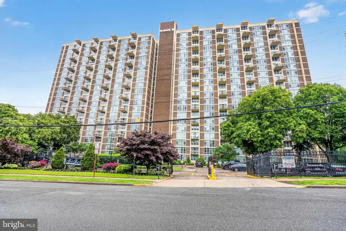 3600-00 Conshohocken Ave #911, Philadelphia, PA 19131 - #1