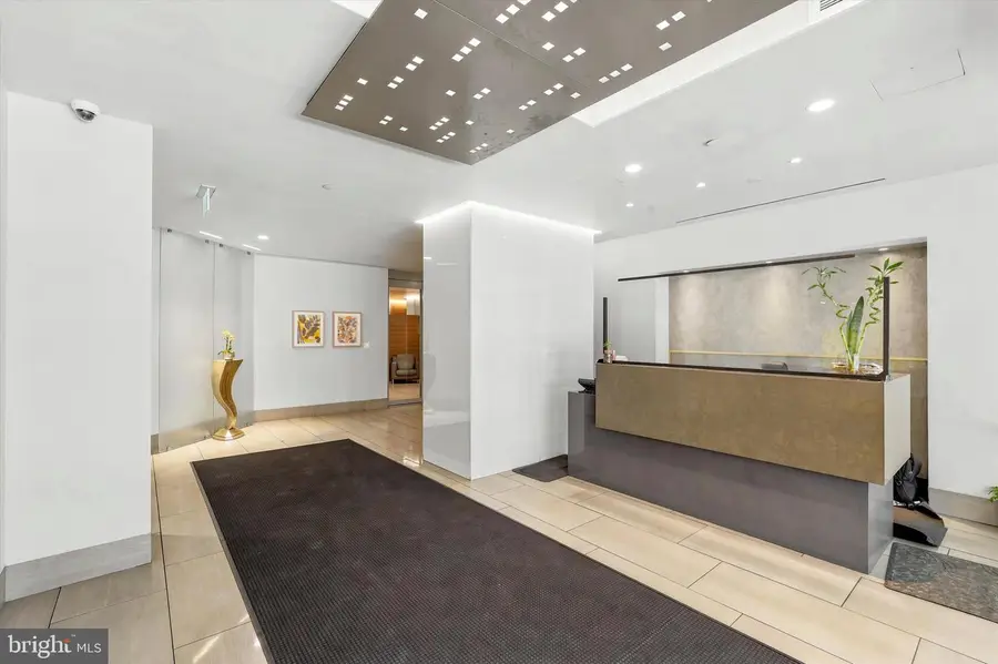 2018-32 Walnut St #23ef, Philadelphia, PA 19103 - #3